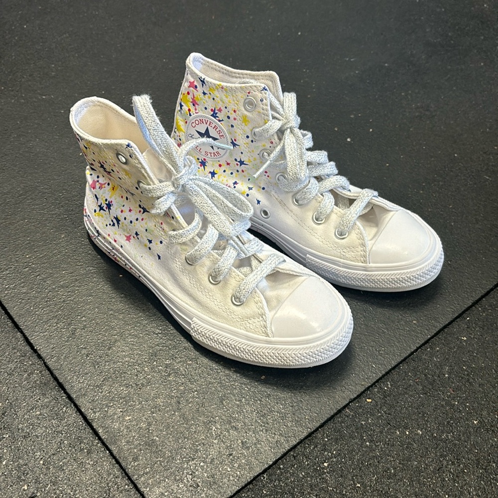 Girls Converse